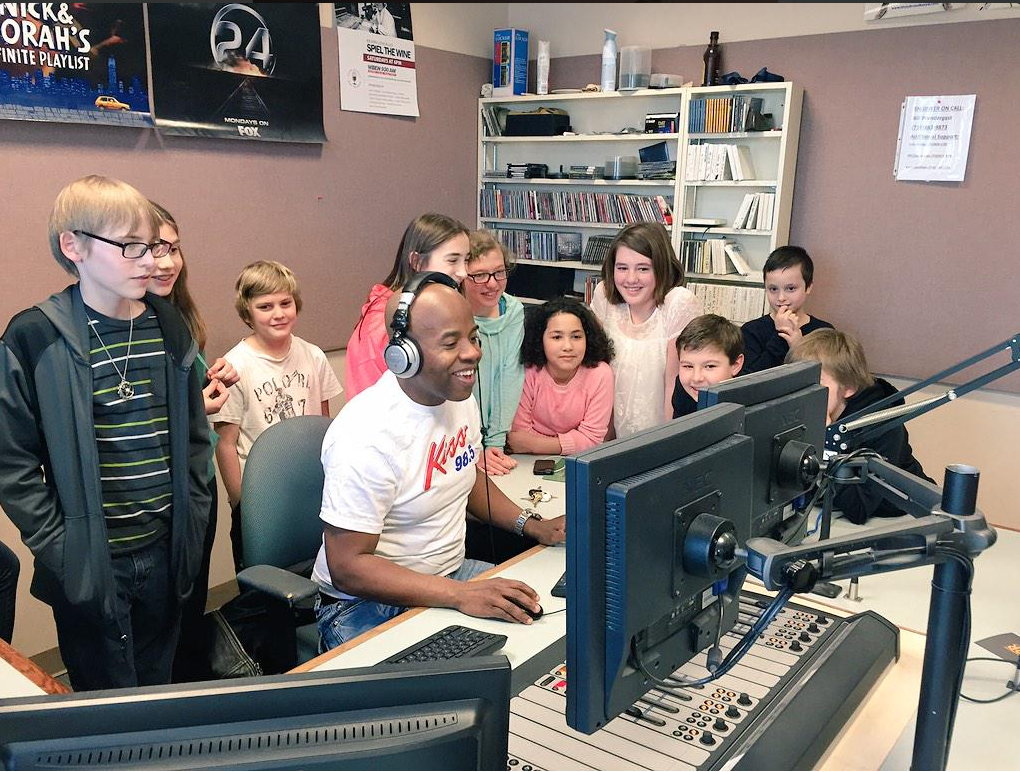 Transit Middle School Students at the Kiss 98.5 Studio